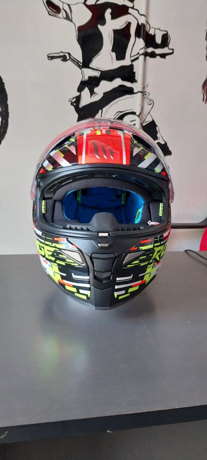 MT Revenge 2 Helmet (Glossy Pear Orange)