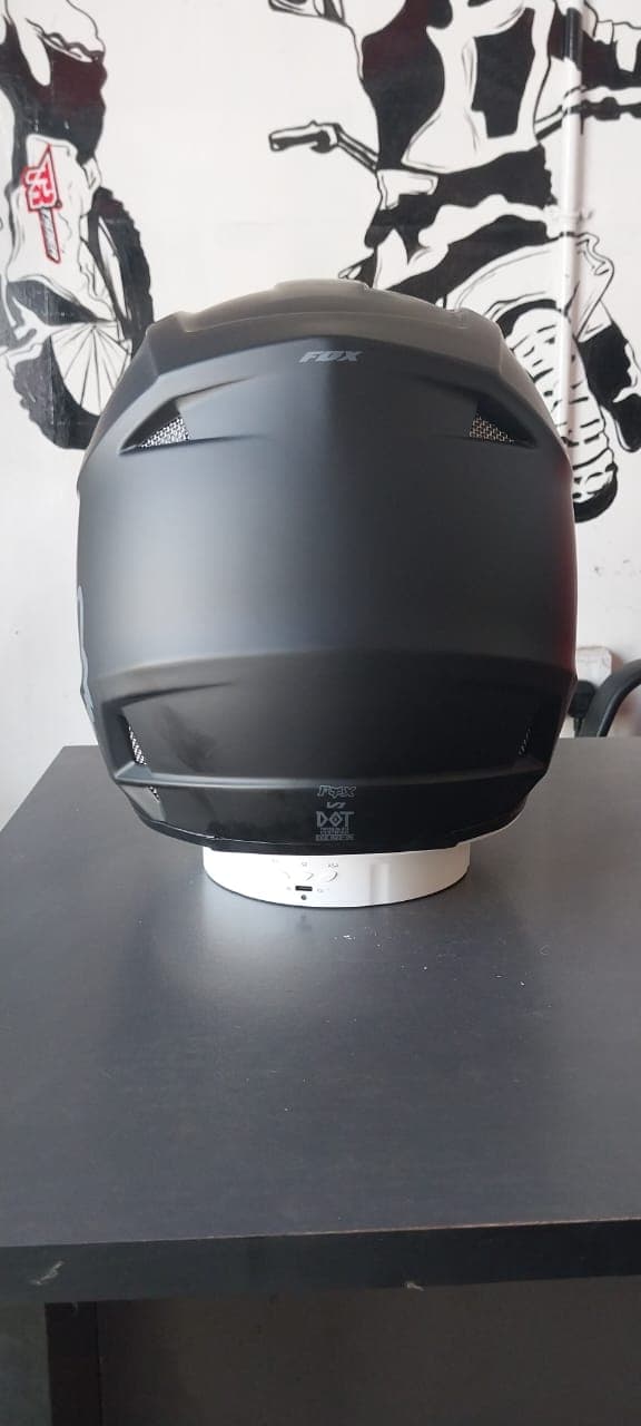 Fox V1 Matt Black