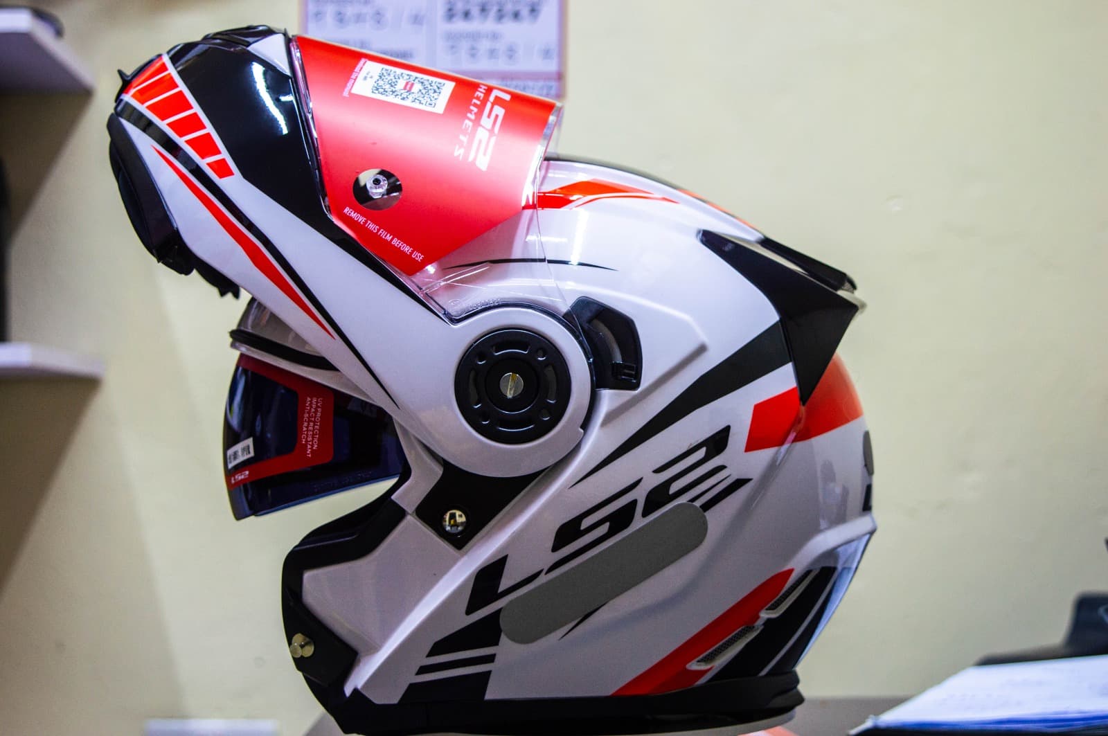 LS2 FF345 (Strobe)