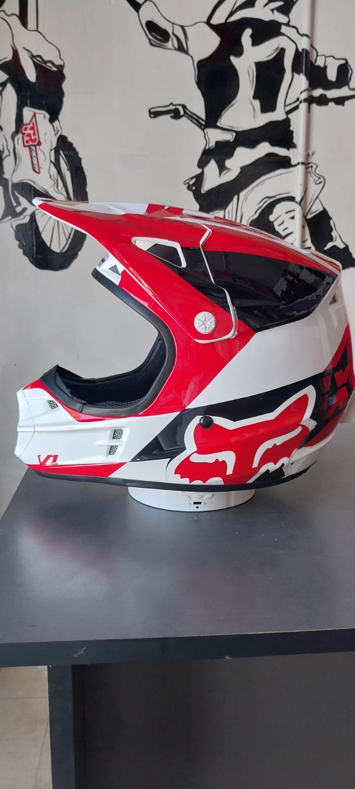 Fox V1 Red Black - fox red and black left.jpg | Premium Motorcycle Gear Kenya