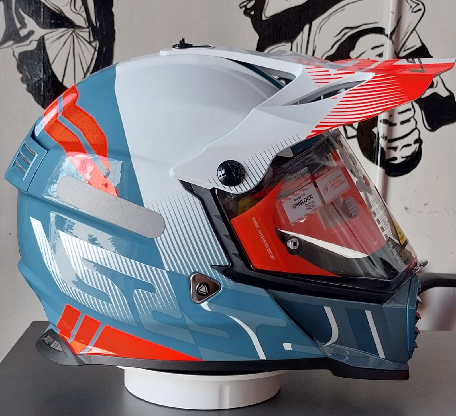 LS2 Pioneer Orange white