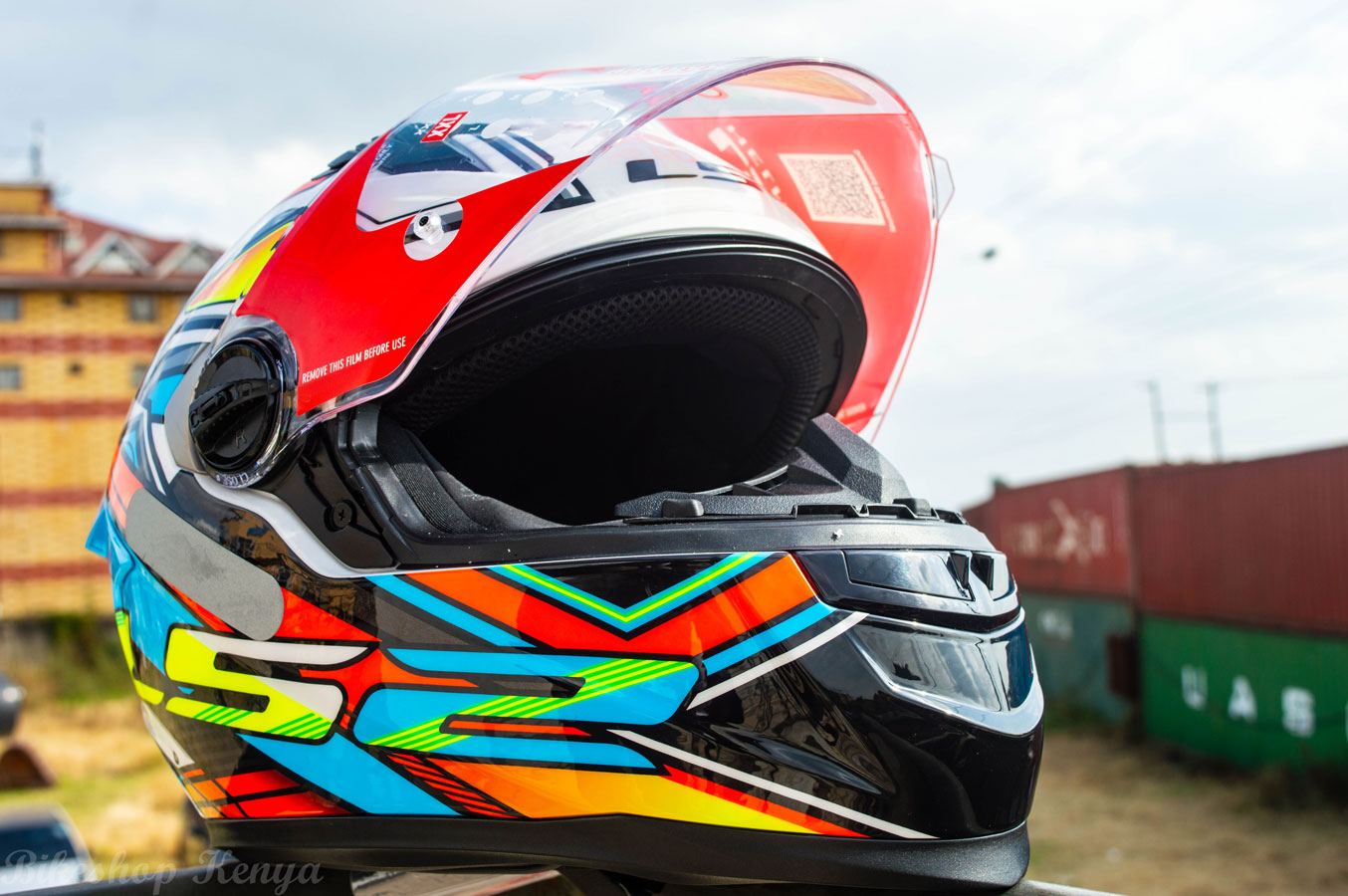 LS2 FF300 Full-Face Motorcycle Helmet - ls2-full-face-ff300-17-31-33-xI.jpg | Premium Motorcycle Gear Kenya