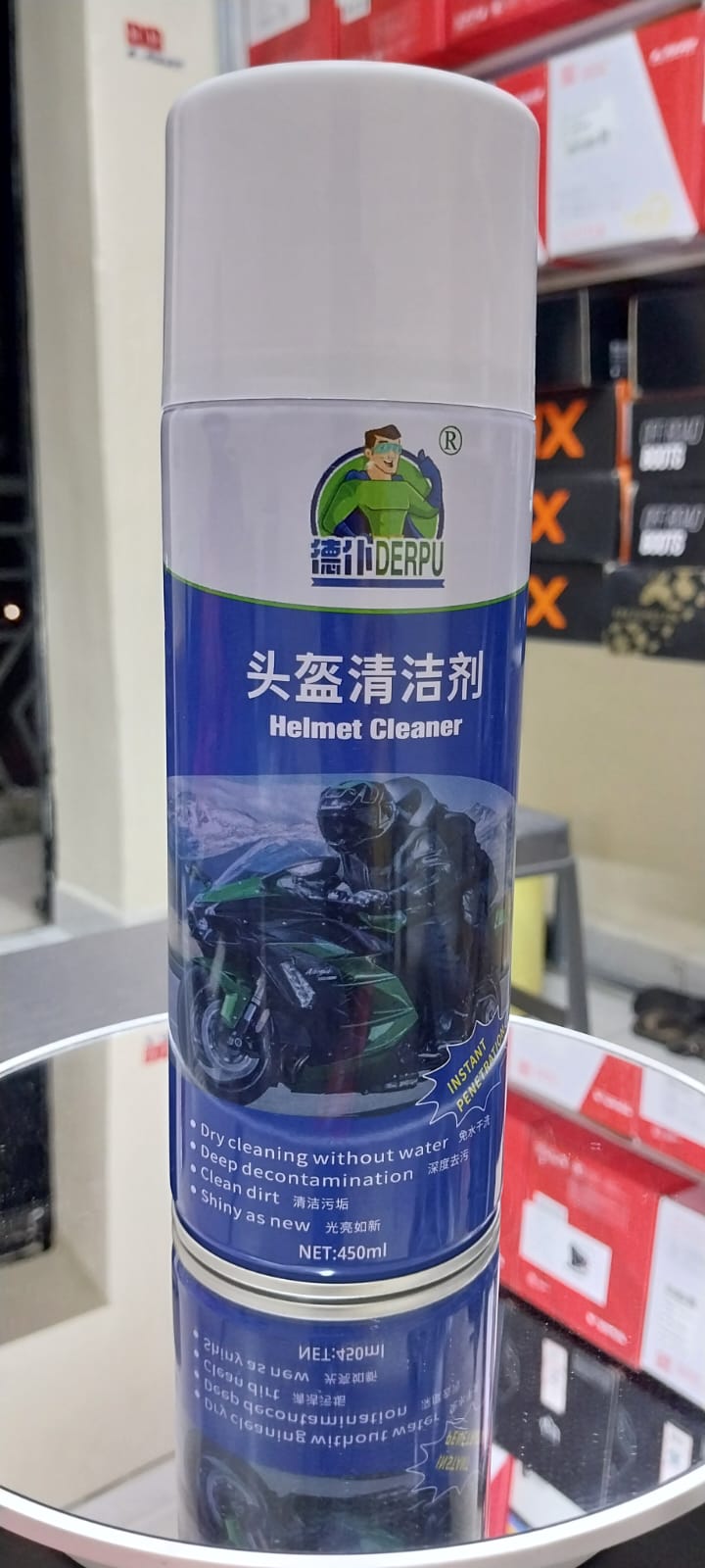 Helmet cleaner